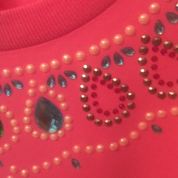 DG2 Pink Top with Jeweled Embellishments (M) - Picture 5 of 7
